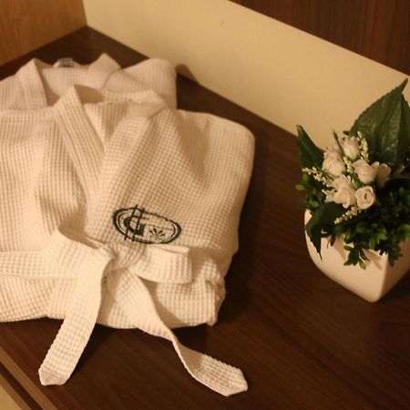 Gales Park Hotel Dourados Oda fotoğraf